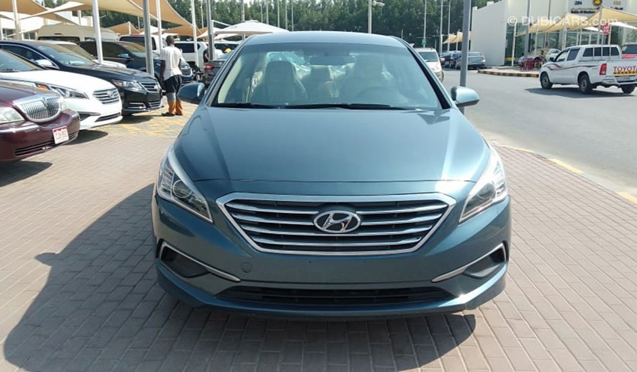 Hyundai Sonata SE - Very Clean Car