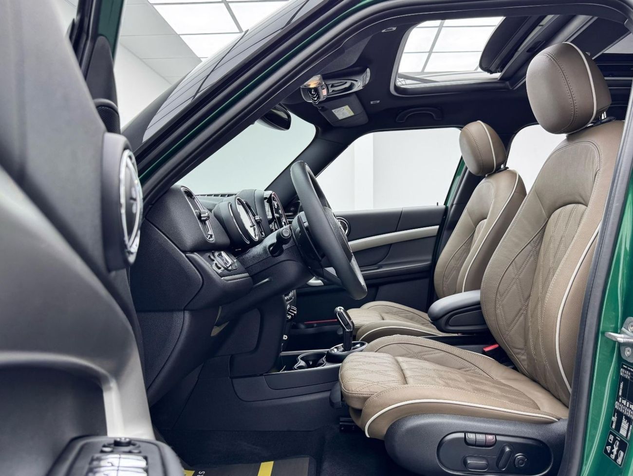 Mini Cooper S Countryman 2020 Mini Countryman S, Warranty, Service Pack, Very Low Kms, GCC