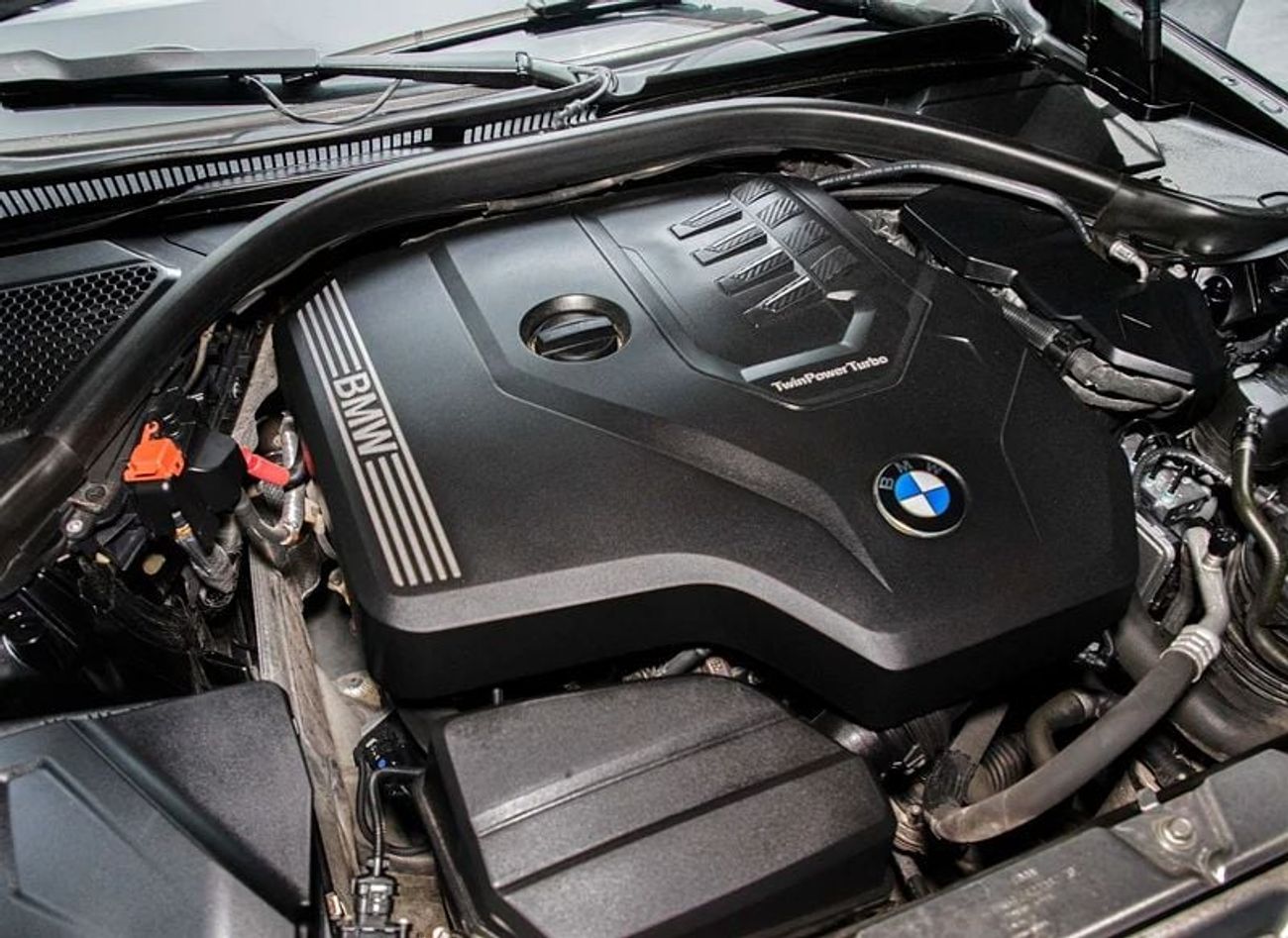 BMW 330i Luxury Line 2.0L