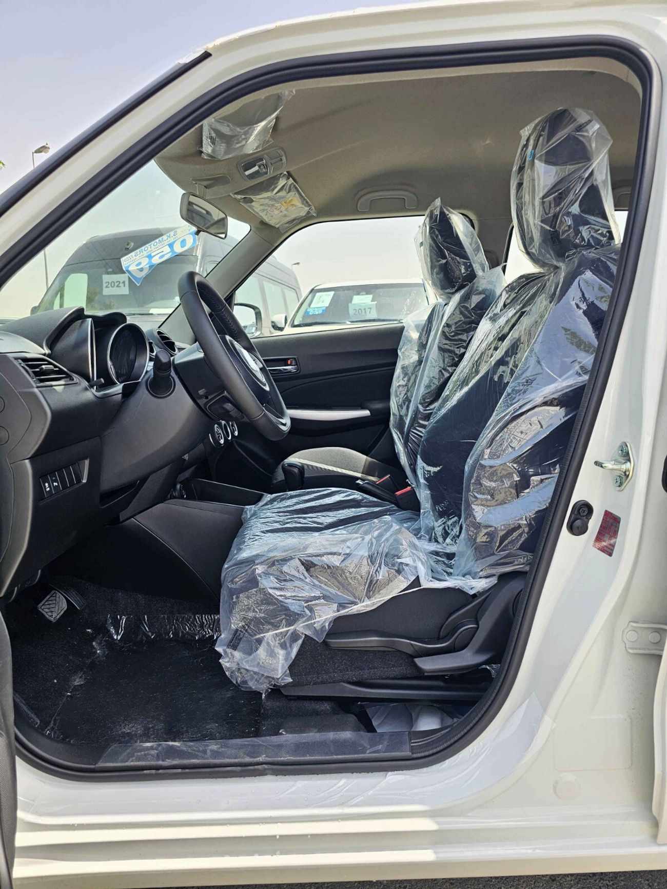 Suzuki Swift GLX, DUAL TONE / 1.2L PETROL / PROMOTION /CODE#SGLXM