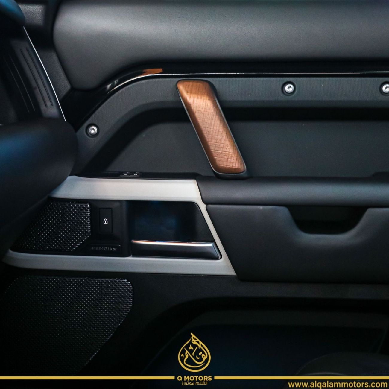 لاند روفر ديفندر 90 S P400