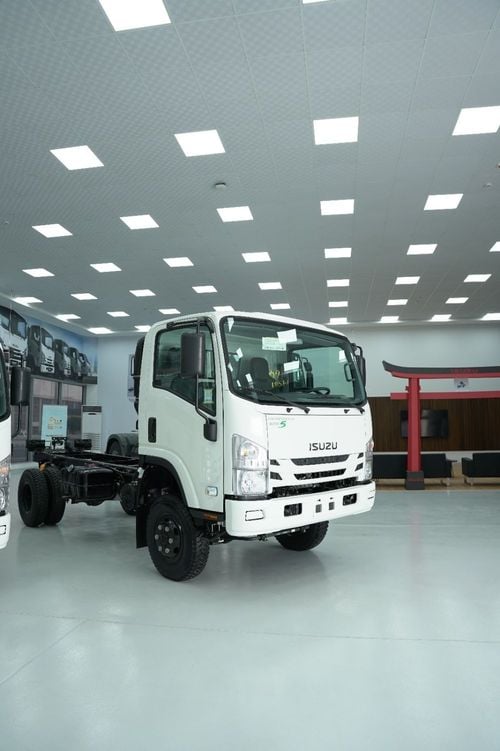 Isuzu NPS EURO-5 4X4
