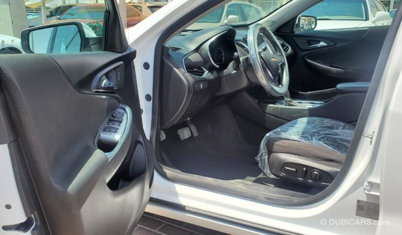 Chevrolet Malibu LT - With Panoramic Sunroof