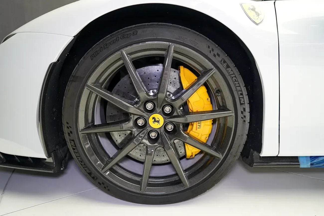 Ferrari SF90 SPIDER ASSETTO FIORANO