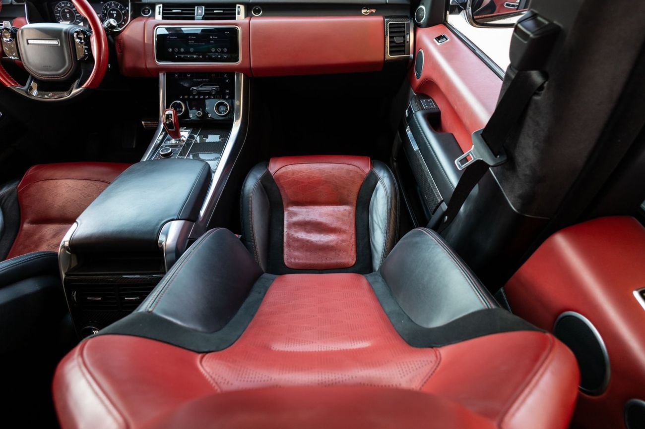 Land Rover Range Rover Sport SVR 5.0L (550 HP)