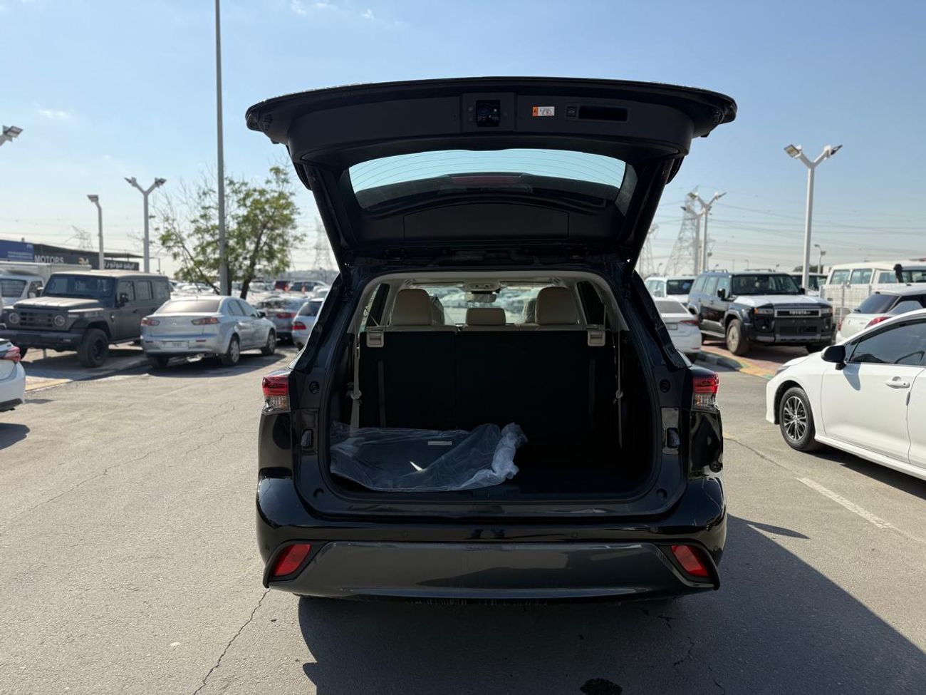 تويوتا هايلاندر TOYOTA HIGHLANDER , HEV , LIMITED 2.5L HYBRID 7 SEATS , 2025 MODEL