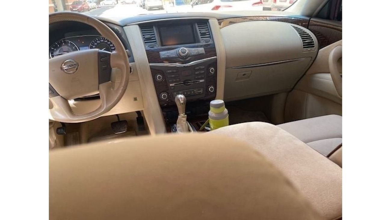 Nissan Patrol SE Platinum NISSAN PATROL PLATINUM T2 2014 GCC SINGLE OWNER LOW MILEAGE IN MINT CONDITION