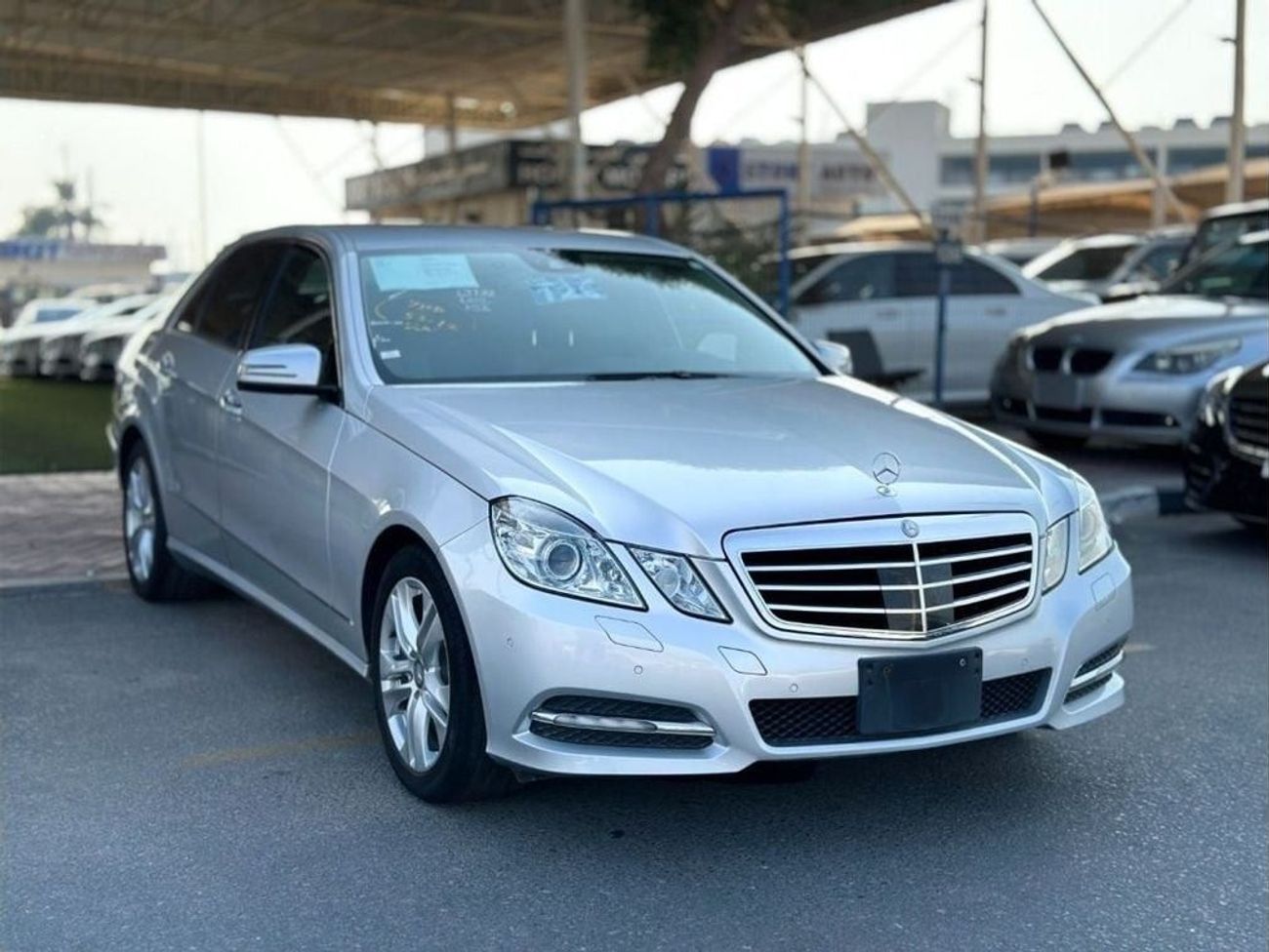 Mercedes-Benz E300 Std