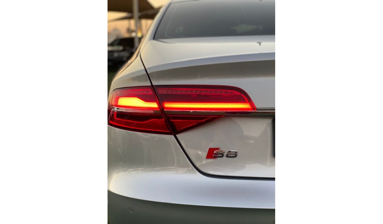 أودي S8 TFSI quattro