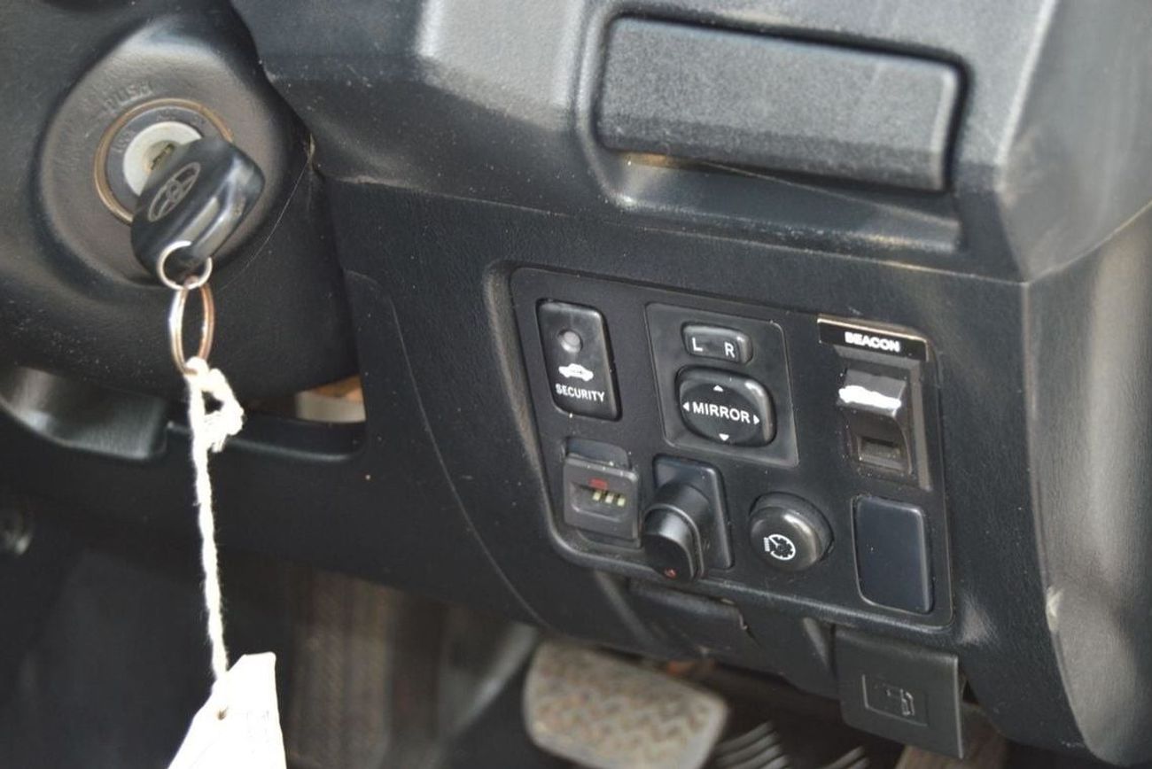 Toyota Hilux Perfect inside and out