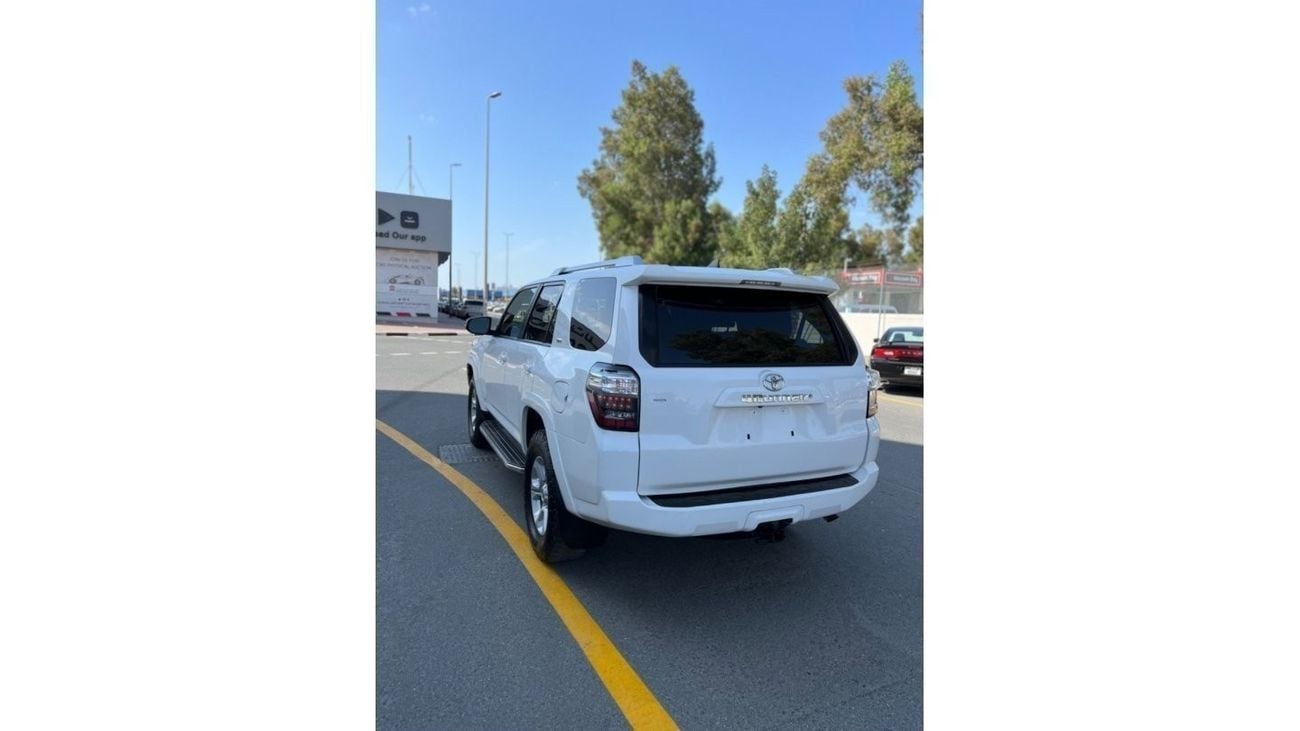 Toyota 4Runner SR5 PREMIUM 4x4 7 Seat Sunroof  full option