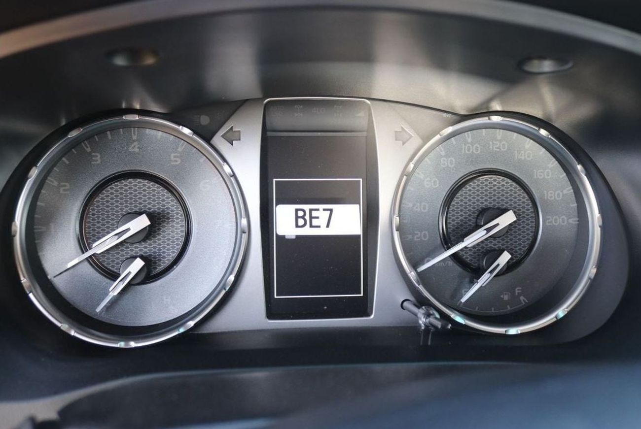 Toyota Hilux 2.7L, SR5, PUSH START, KEYLESS ENTRY , MONITOR, BACK CAMERA MODEL 2025 FOR EXPORT