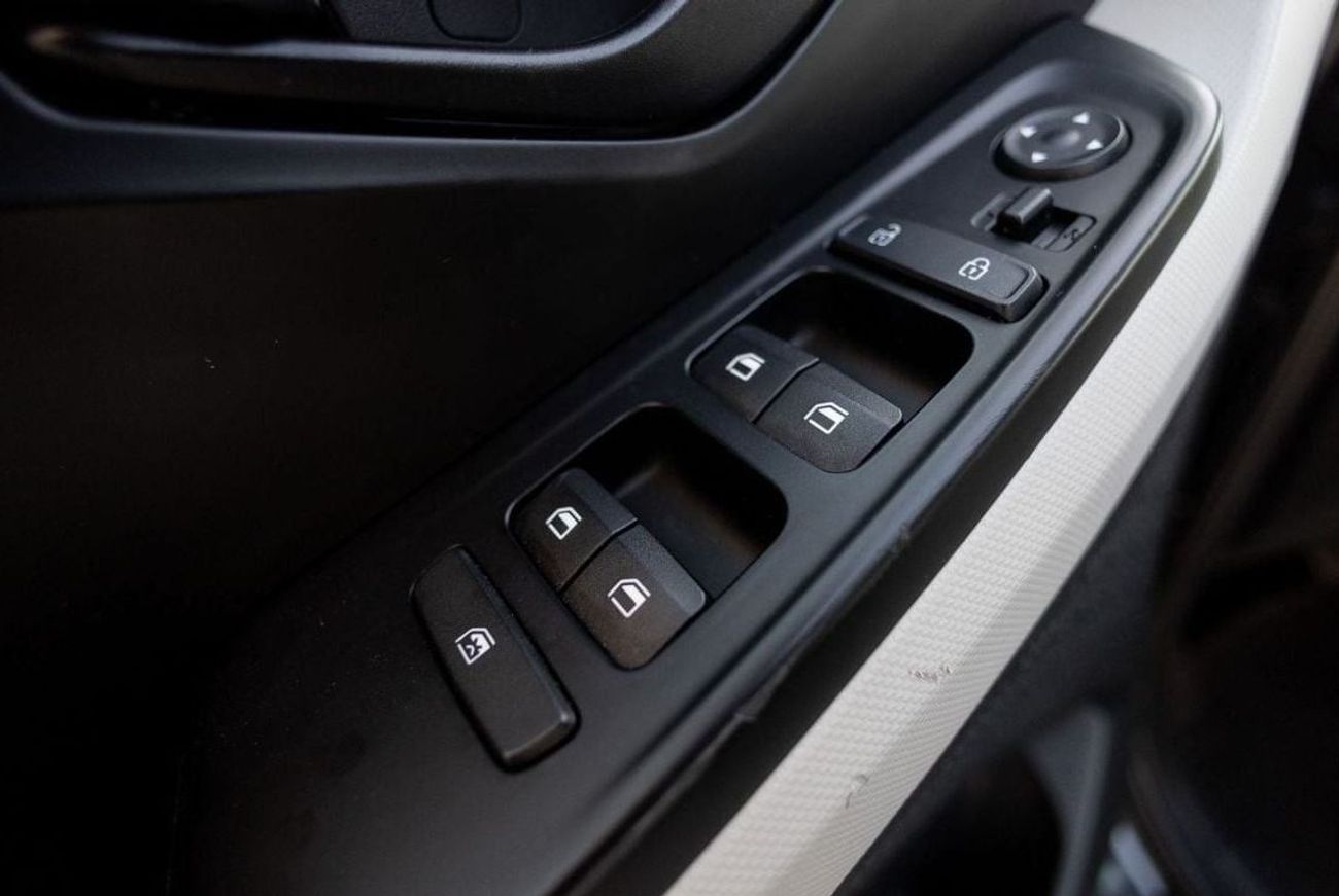 Hyundai Creta Std 1.5L Hyundai Creta 2022 GCC under Warranty with Flexible Down-Payment.