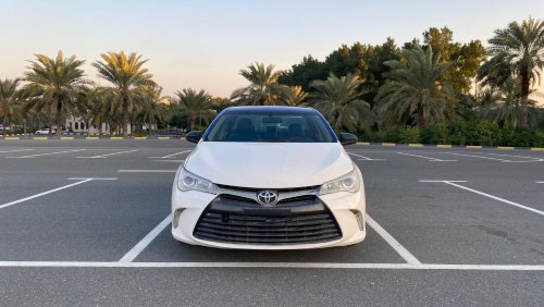 تويوتا كامري GL Toyota Camry 2017 Golden Offer - GCC in Excellent Condition