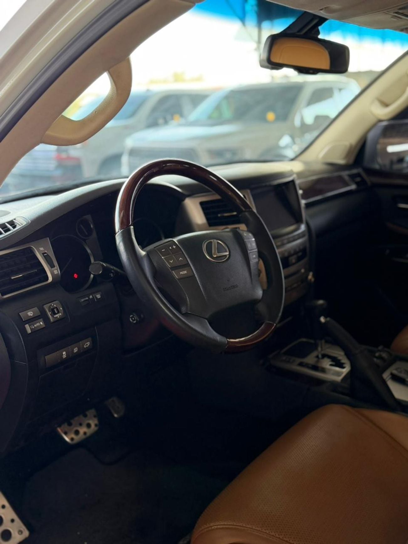 Lexus LX570 SPORT PLATINUM