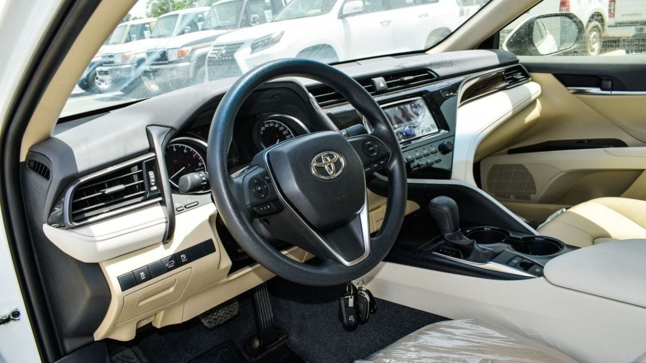 تويوتا كامري ECT0005 - Toyota Camry LE - 2.5L - Petrol - White