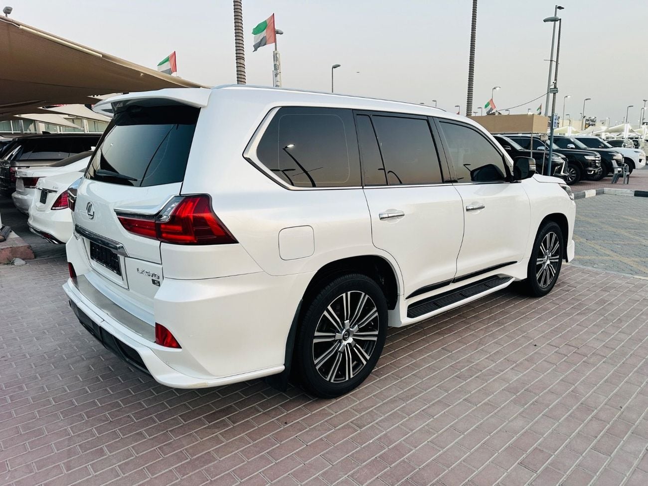 Lexus LX 570 