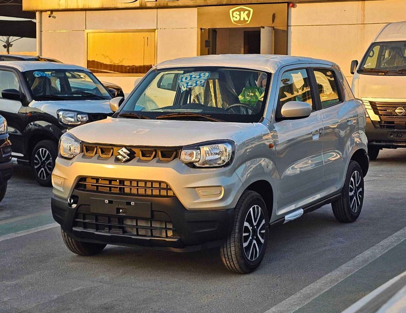 سوزوكي اسبريسو GL / 1.0L V3 A/T PETROL / ALLOY RIMS (CODE # SSPAGL)