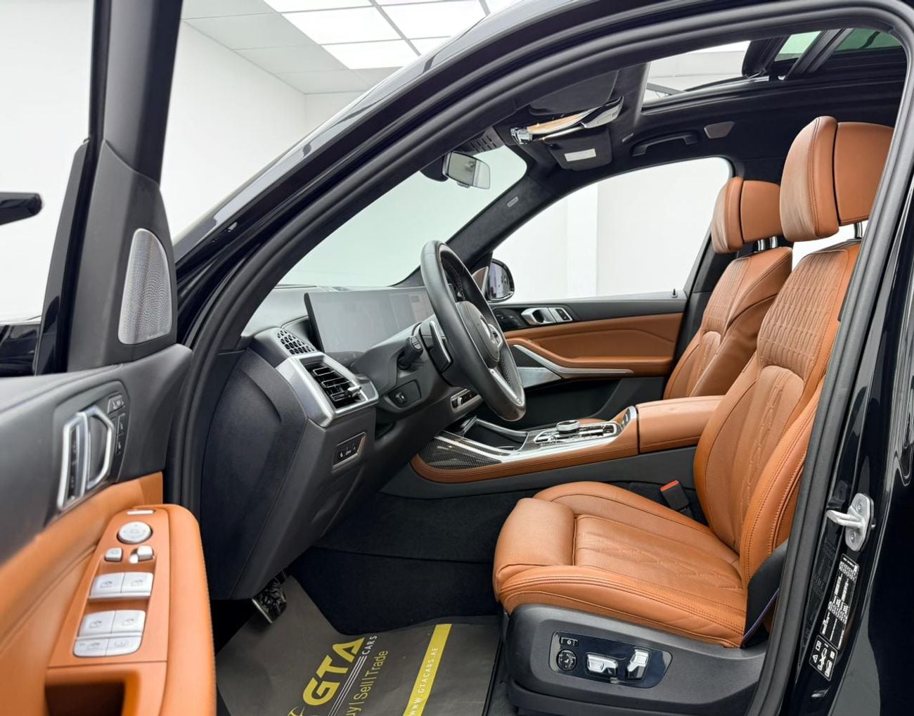 BMW X7 BMW X7 M60i xDrive, OCT 2028 BMW Warranty + Service Contract, Full BMW Service History, GCC