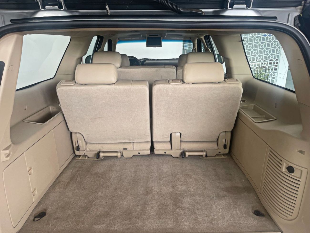 GMC Yukon XL 5.3L-8CYL SUNROOF EXCELLENT CONDITION