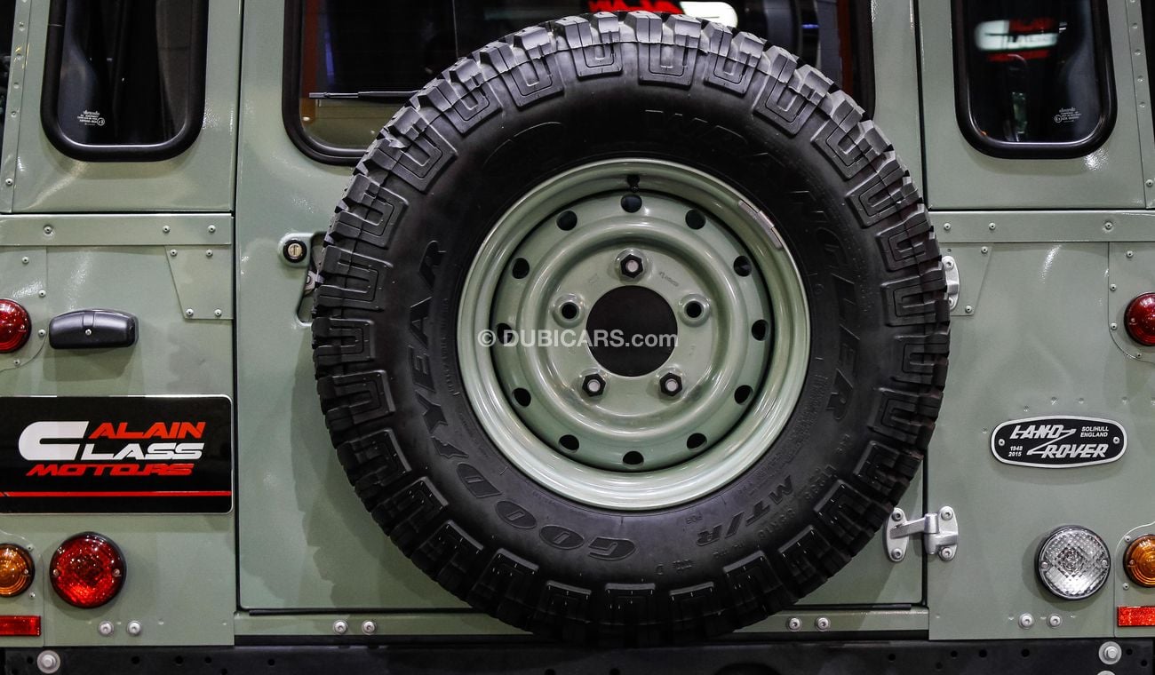 لاند روفر ديفندر Heritage Edition