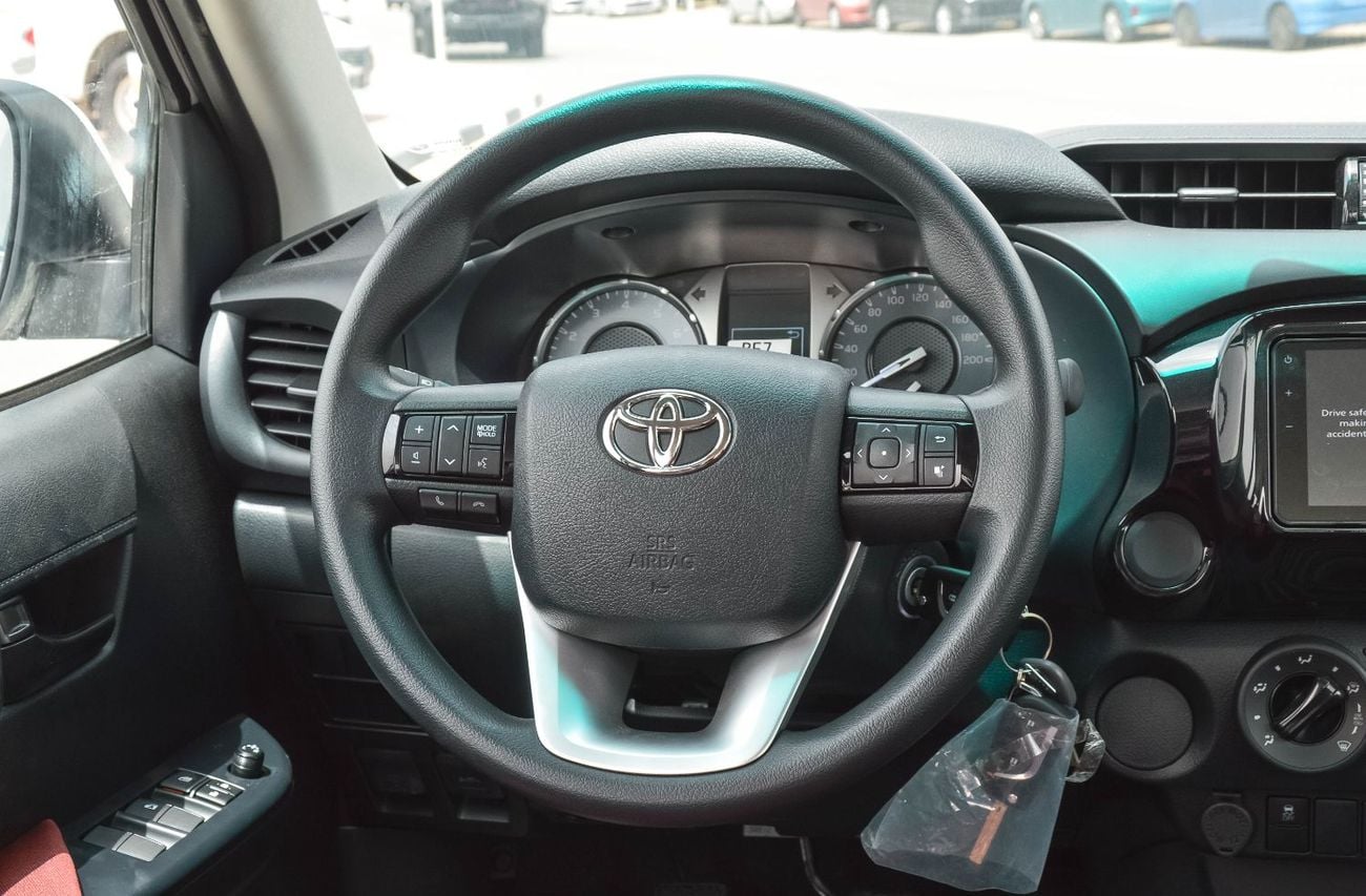 Toyota Hilux TOYOTA HILUX 2.7L RWD PETROL 4DOOR MT PICKUP 2025