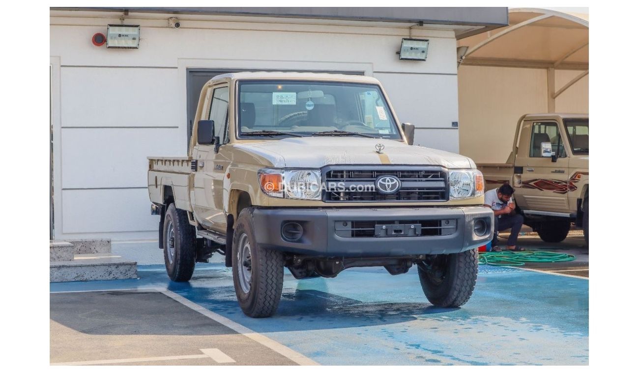 Toyota Land Cruiser Pick Up Toyota LC Pick Up Single Cabin 4.0L, Petrol, Year: 2023