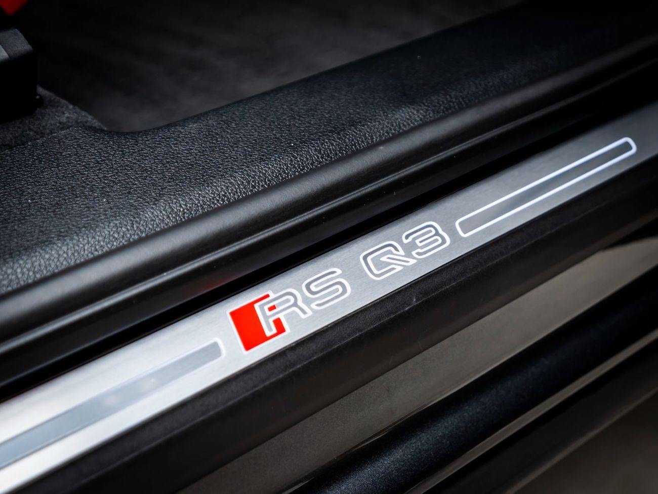 Audi RS Q3 Sportback TFSI quattro 2.5L 2024 Audi RSQ3, 2027 Audi Warranty + Service Contract, Low KMs, GCC