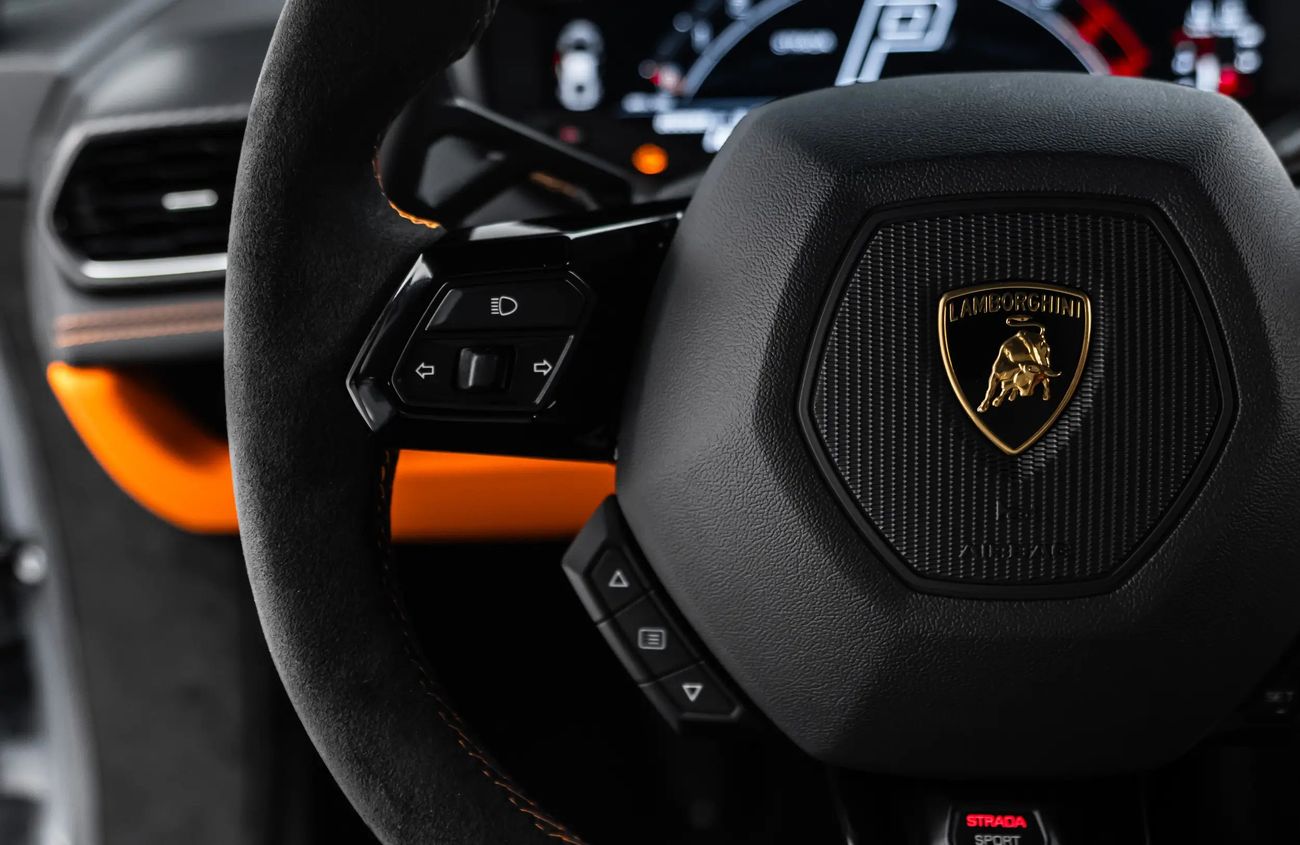 Lamborghini Huracan 5.2L V10 Naturally Aspirated Engine