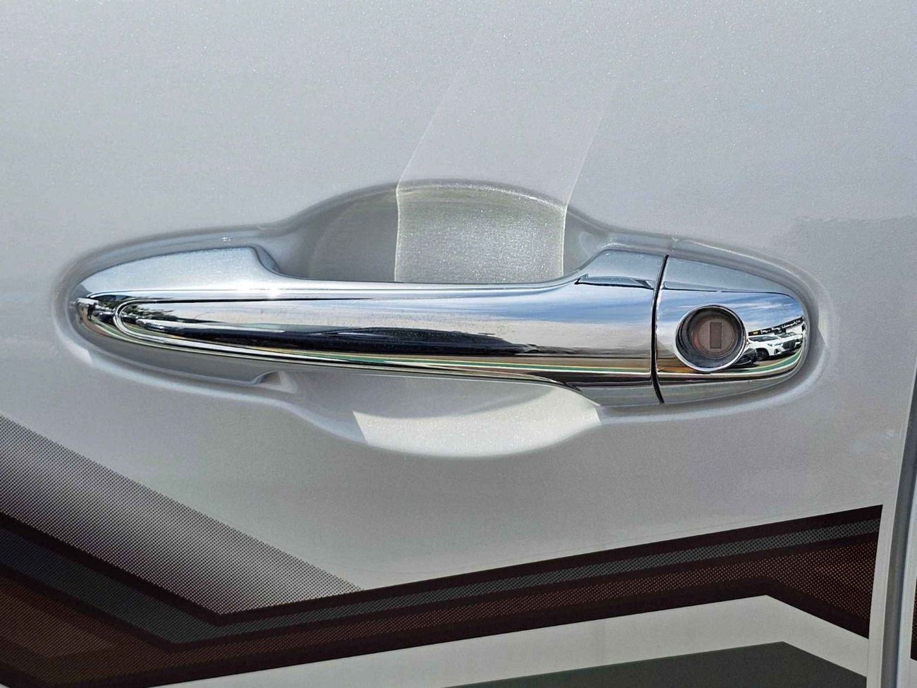 Toyota Hilux NARROW BODY / 2.7L PETROL / POWER WINDOWS / 4WD (CODE # HPDN5AV2)