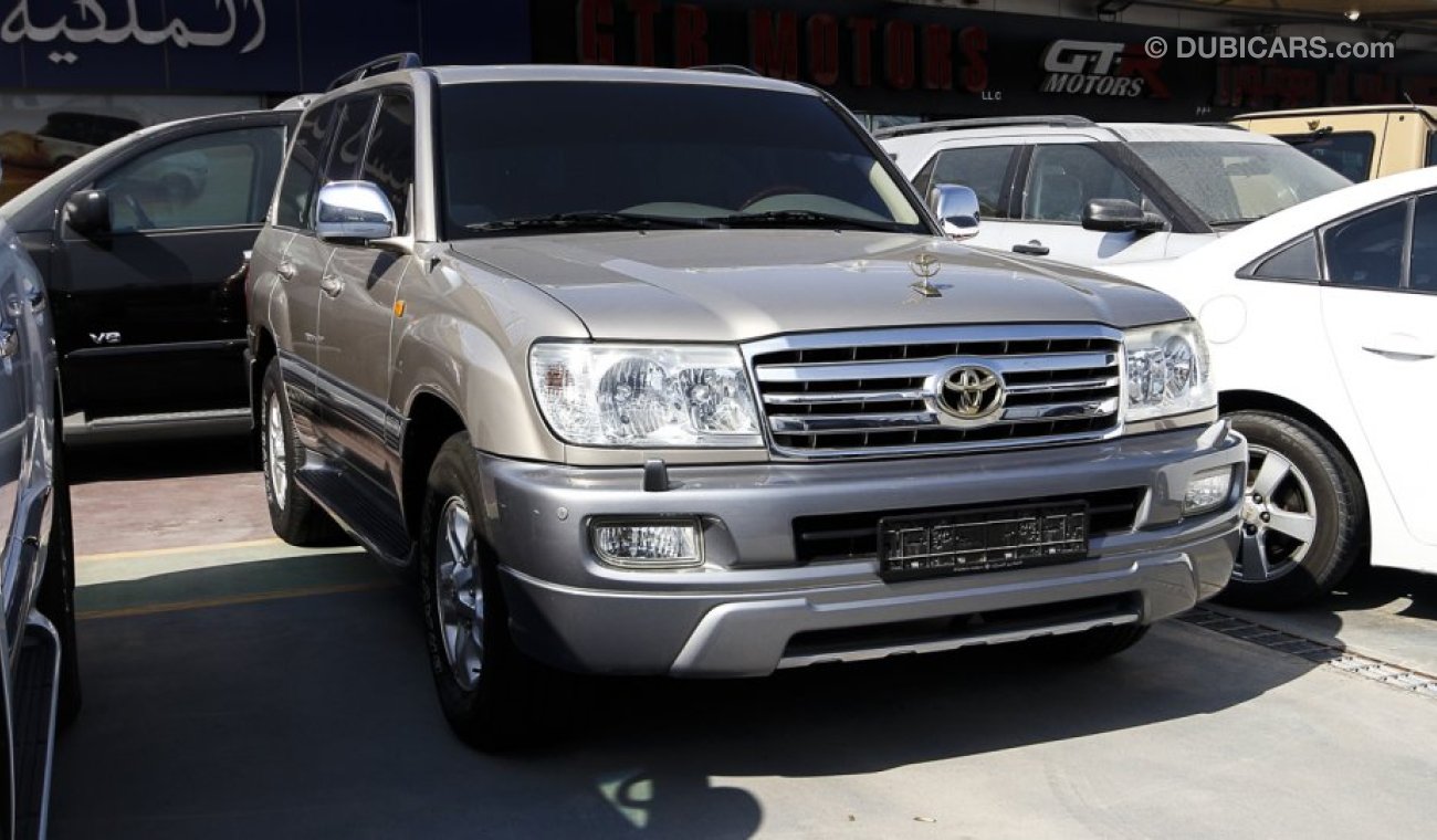 Toyota Land Cruiser GXR V6