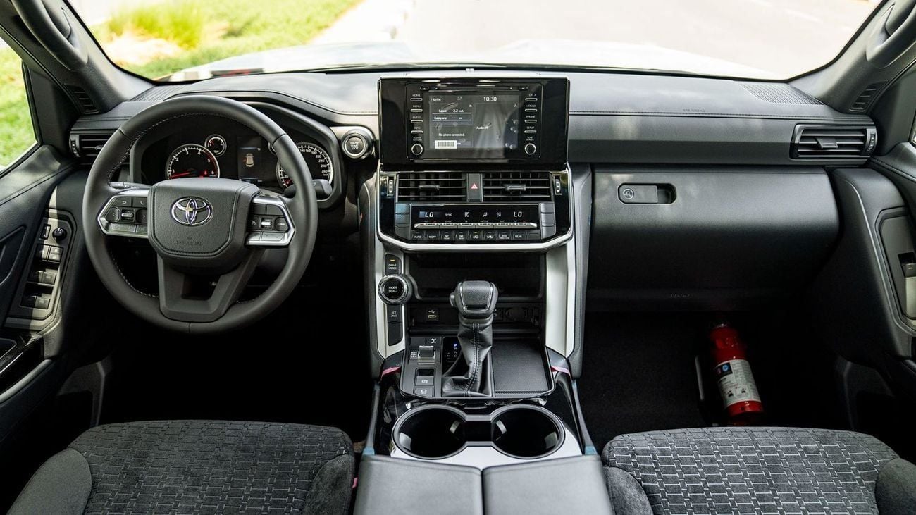 تويوتا لاند كروزر GXR LC GXR 3.3D\(LHD) TOYOTA LAND CRUISER LC300 GXR 3.3D AT MY2025 – BLACK