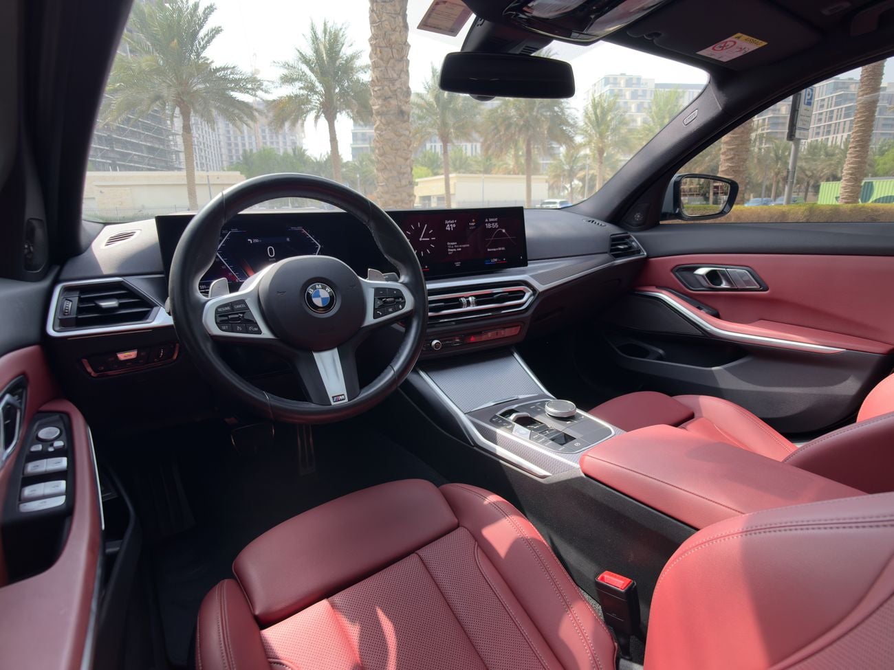 BMW 320i M SPORT BMW 320i M Sport | GCC Specs | 1 Owner | Full Service Until 2029 | Harman-Kardon Surround Sound