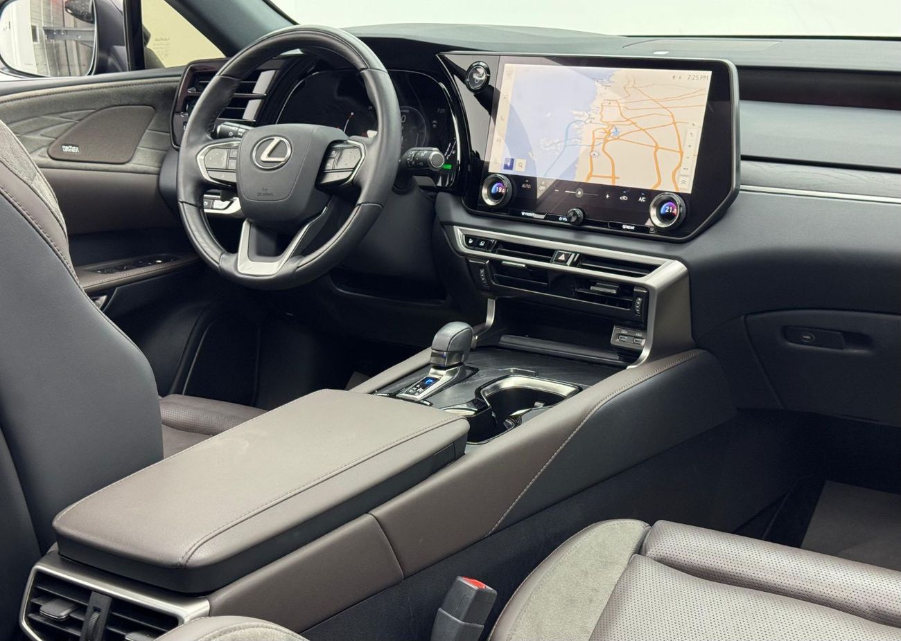 Lexus RX350h Premier 2.5L 2024 Lexus RX 350h AWD, Fully Loaded, 2028 Agency Warranty, Agency FSH, GCC