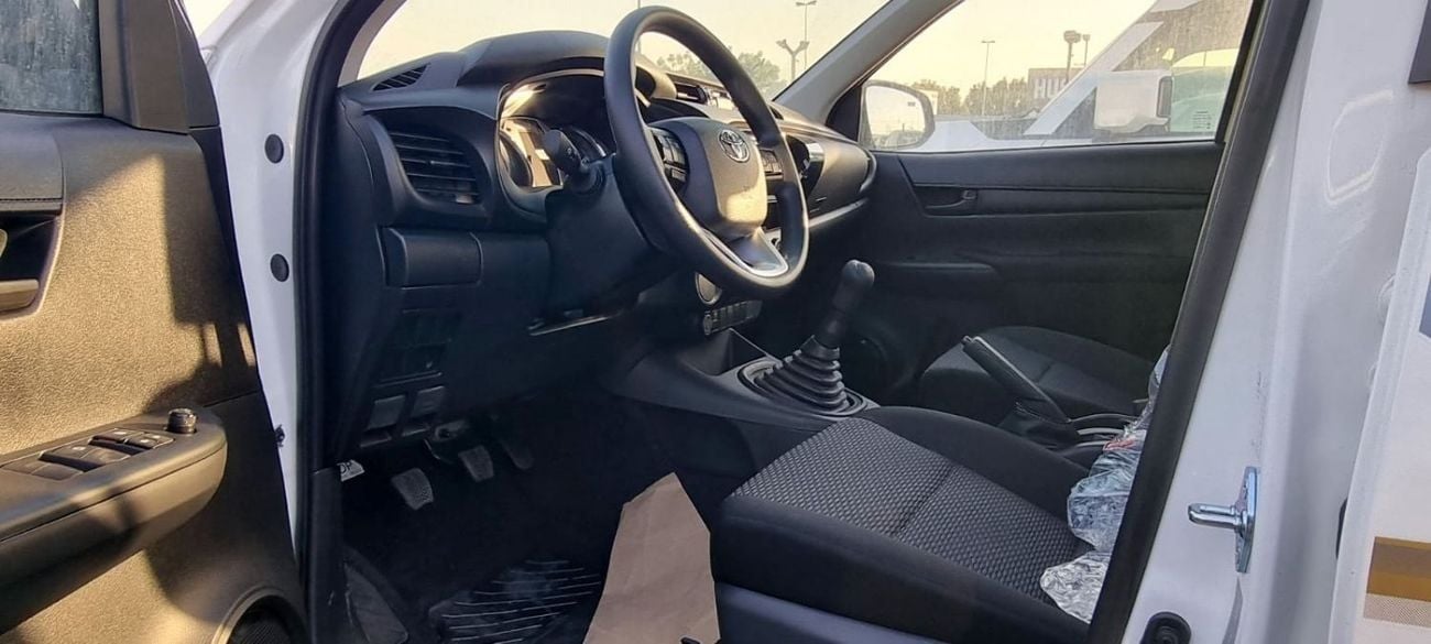 تويوتا هيلوكس TOYOTA HILUX 2.4L DIESEL M/T 4X2 MY 2026