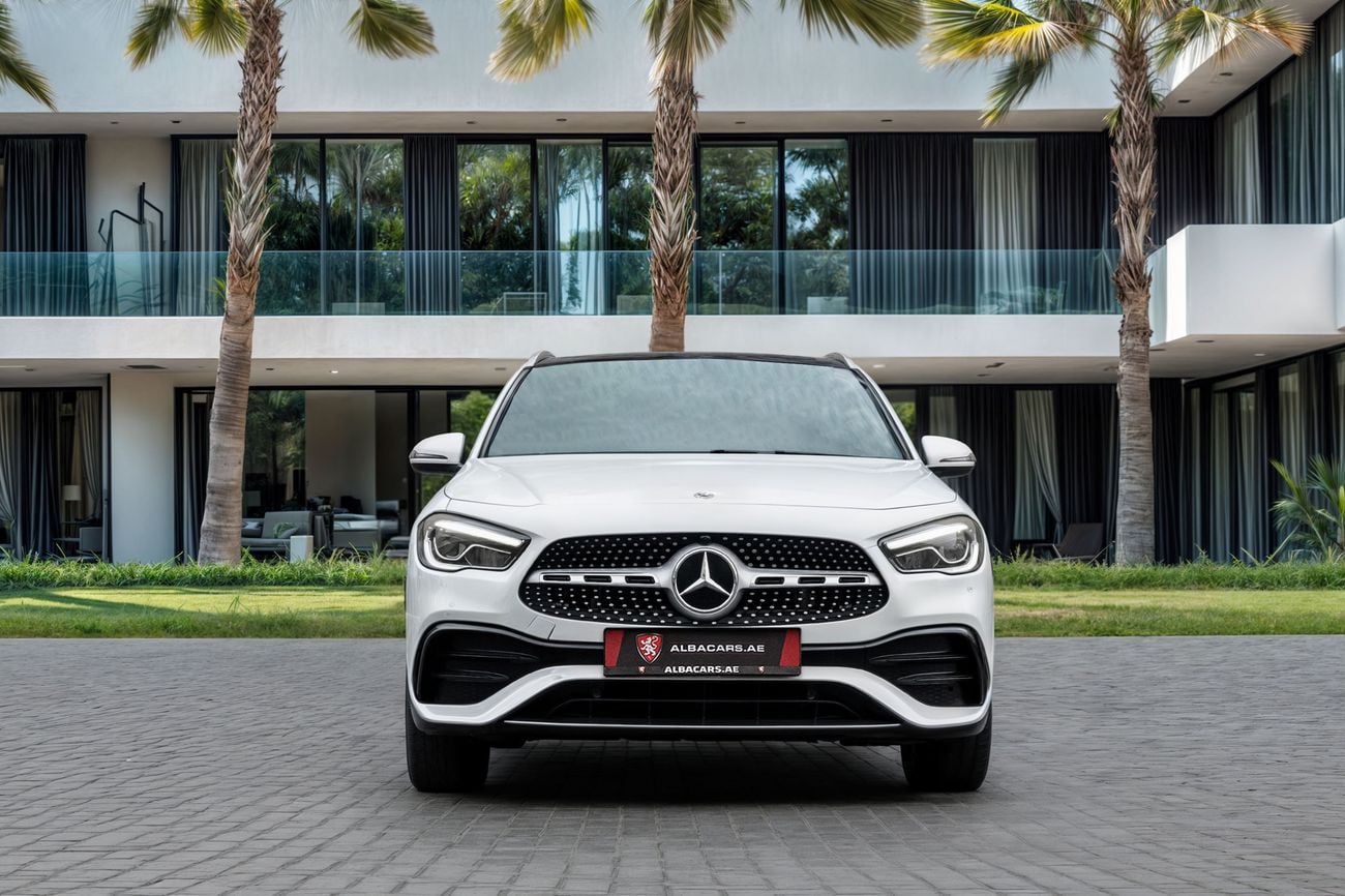 Mercedes-Benz GLA 200 GLA 200 | 2,331 P.M | 0% Downpayment | IMMACULATE!