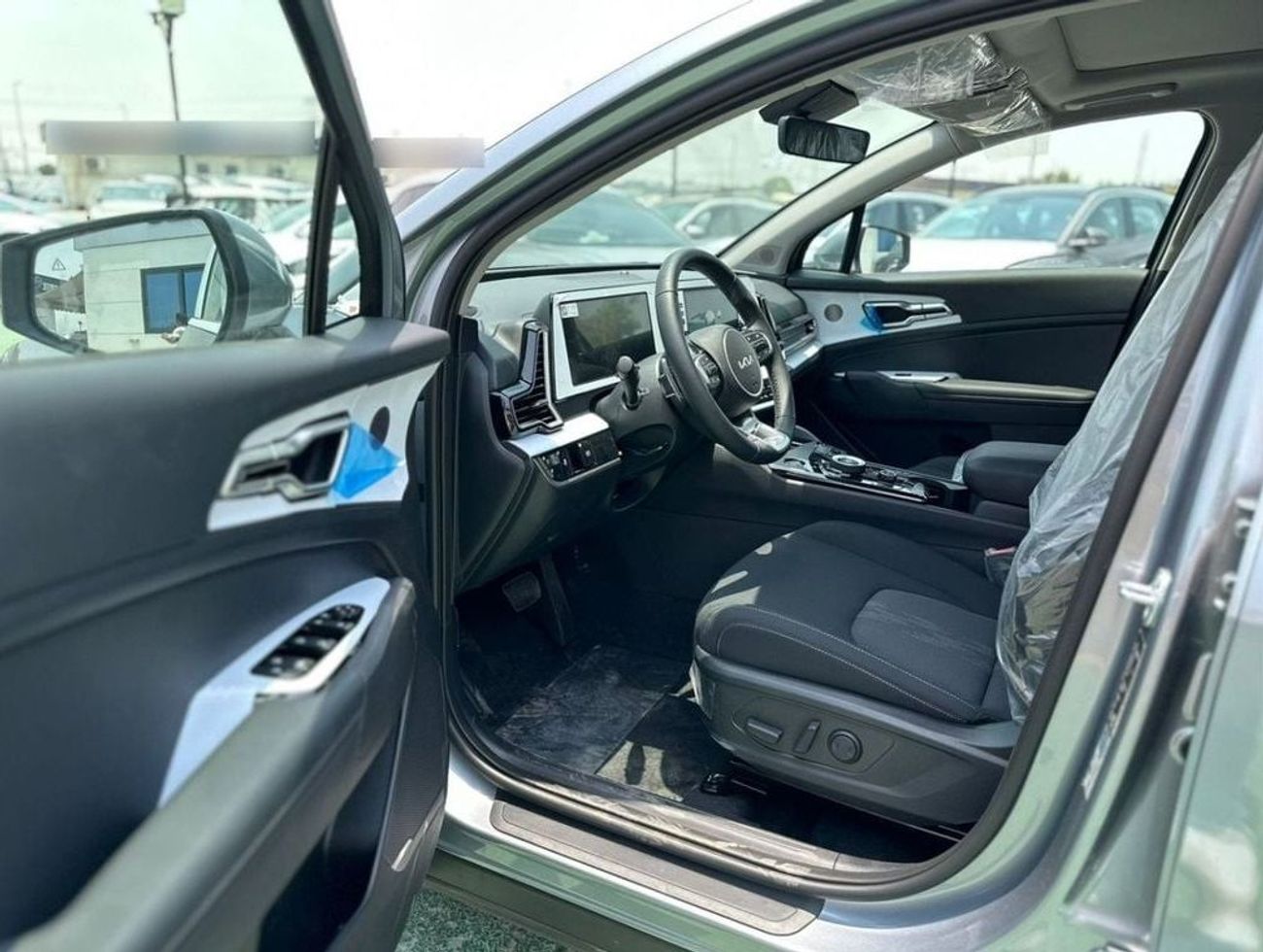 Kia Sportage KIA SPORTAGE 1.6T - LIGHT GRAY COLOR (2025 MODEL)