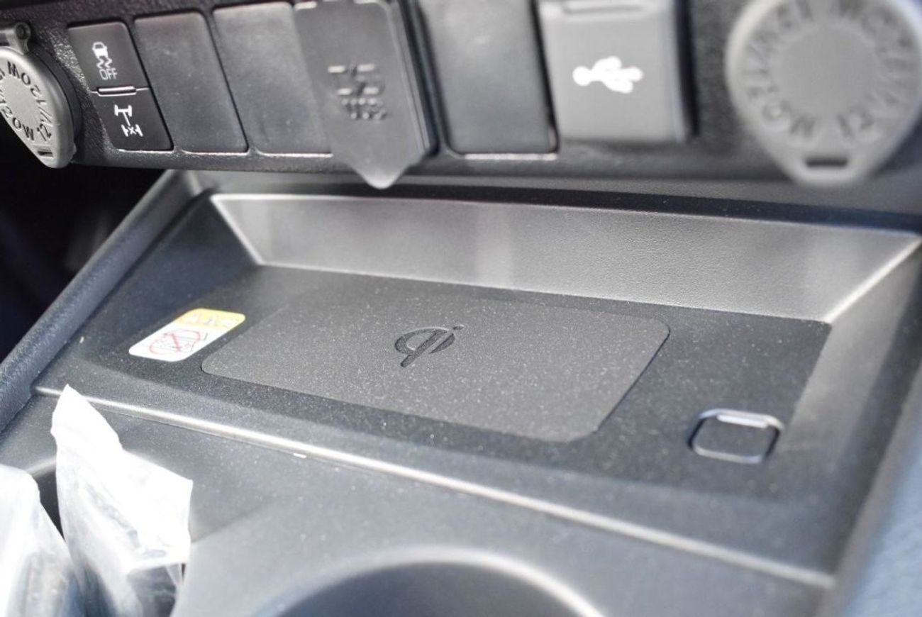 تويوتا هيلوكس Diesel Black 2025