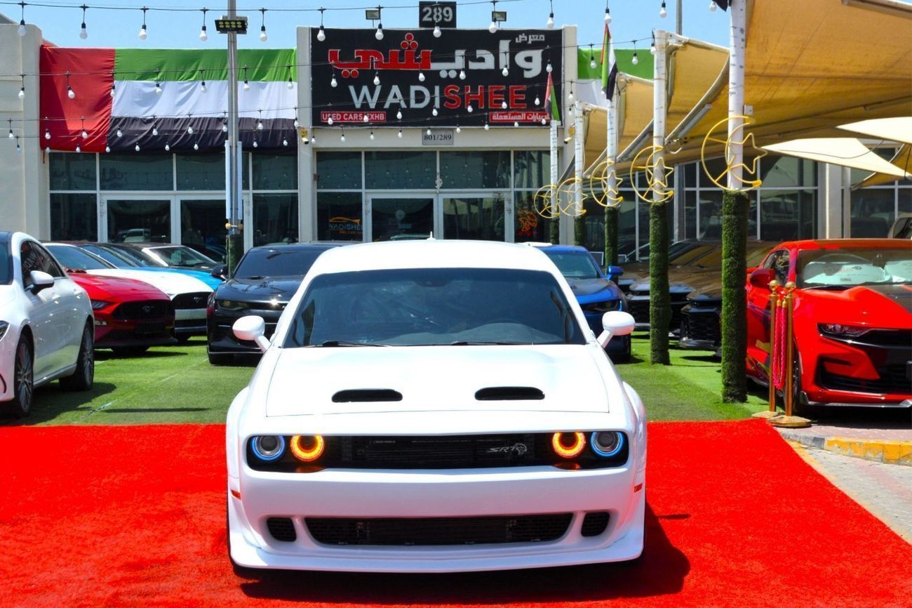 دودج تشالينجر R/T Scat Pack 6.4L SRT /6.4L SCAT BACK//SUN ROOF /WIDE BODY/ FULL OPTION /CARBON FIBER STEERING