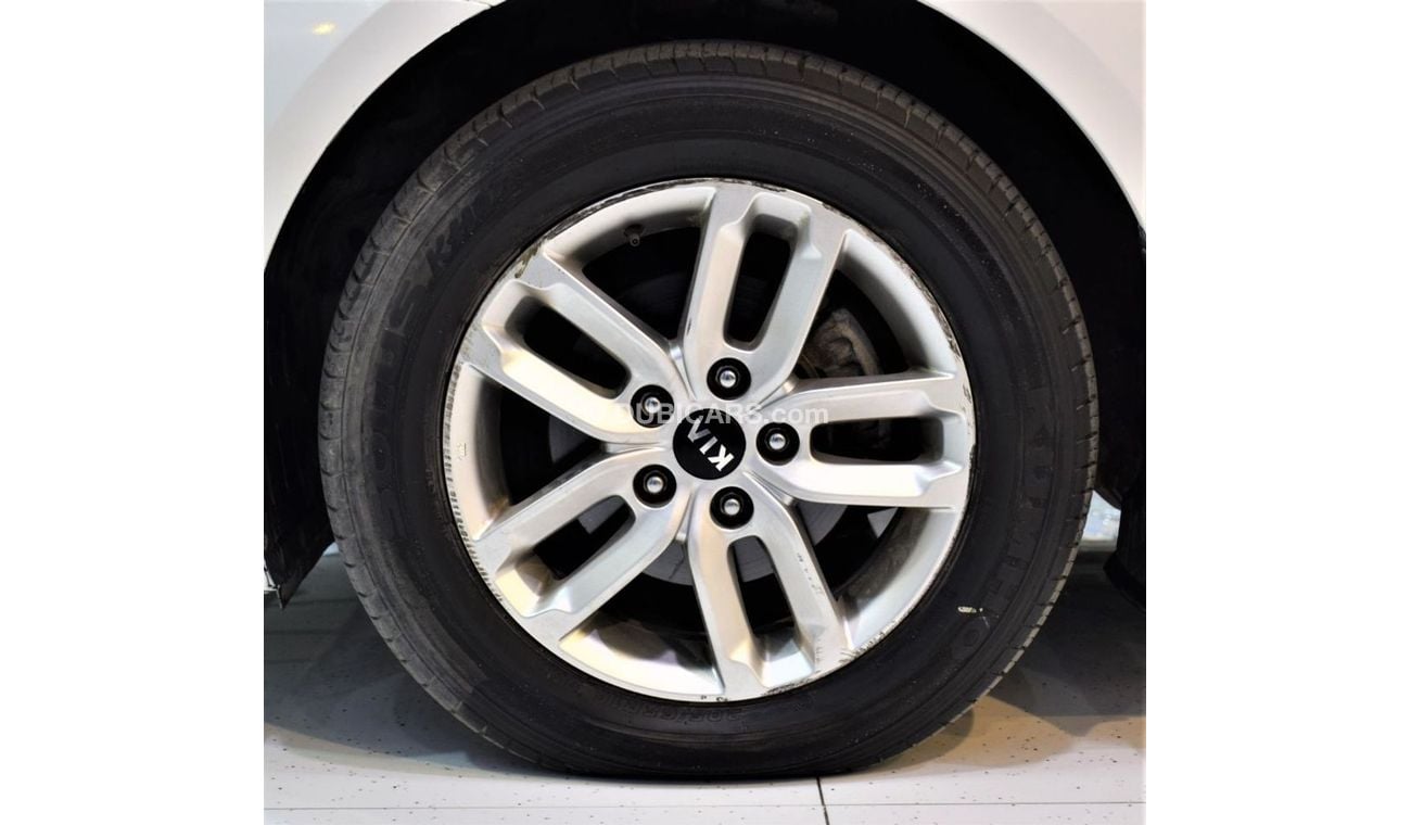 Kia Optima PERFECT CONDITION KIA Optima 2014 Model!! in White Color! GCC Specs