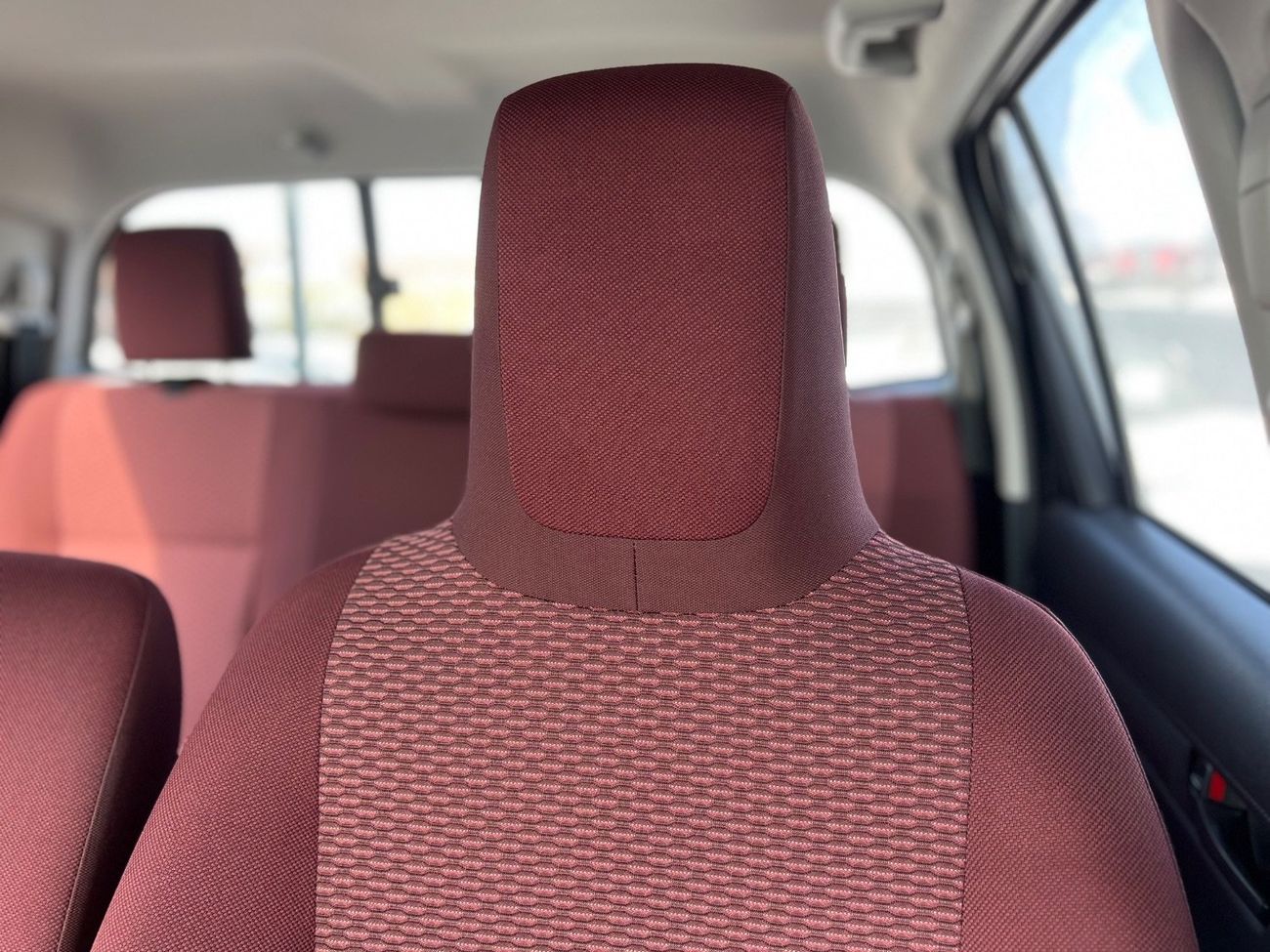 تويوتا هيلوكس 2.4Lتايوتا هيلوكس 2026دفع رباعي