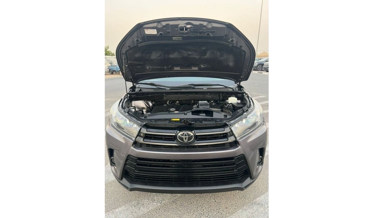 Toyota Highlander *Offer*2019 Toyota Highlander SE -FULL Option 3.5L V6 /