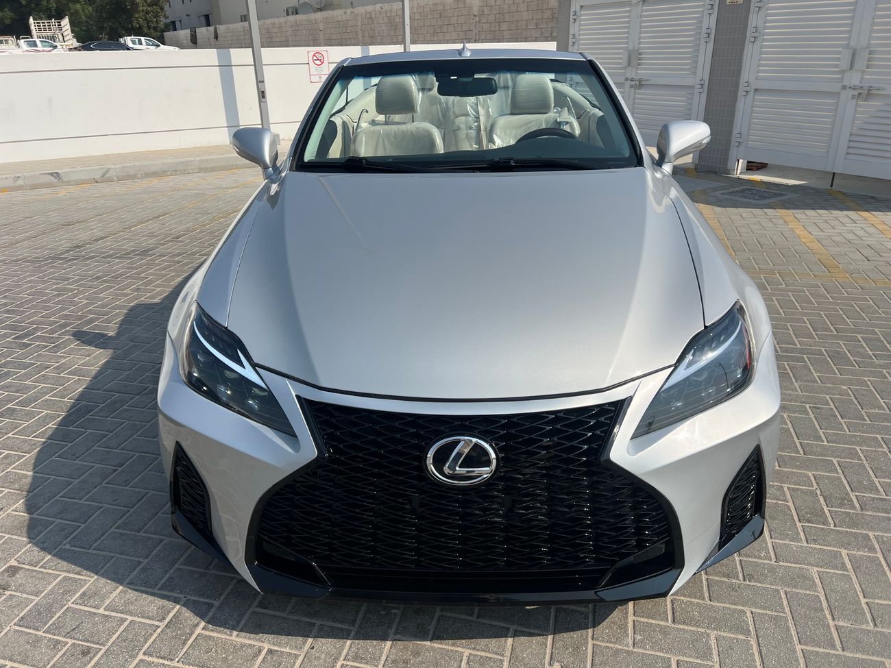 لكزس IS 250C 2.5 2010