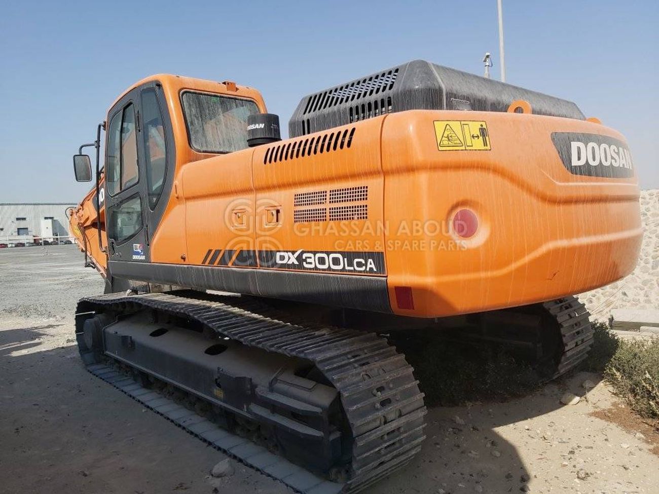 Doosan DX300 LCA DOOSAN DX300 LCA – CRAWLER EXCAVATOR OPERATING WEIGHT 29.6 TON WITH 1.47 CBM BUCKET (HEAVY DUTY) SHO
