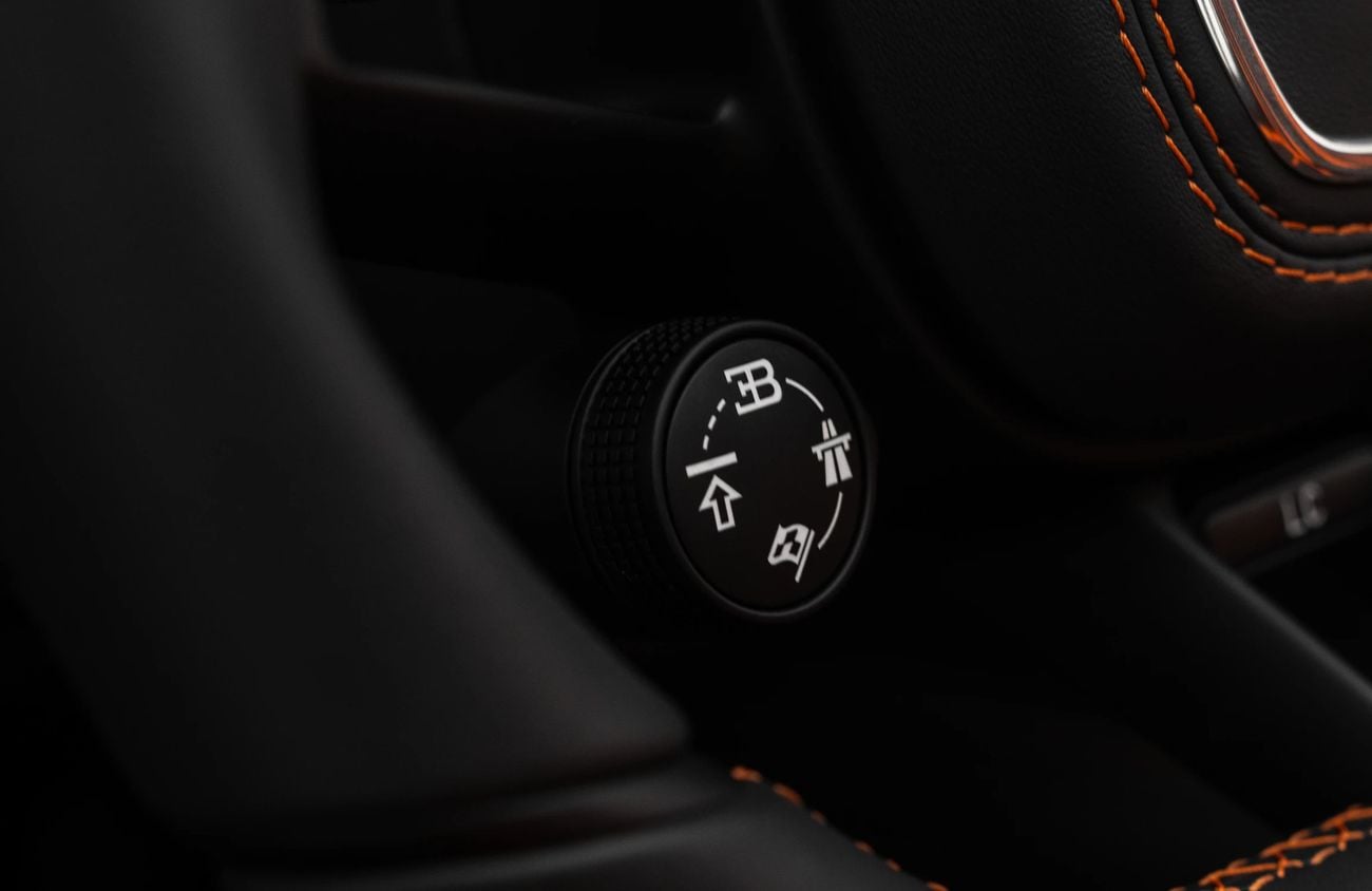 بوغاتي Mistral 8.0L W16 Quad-Turbocharged Engine