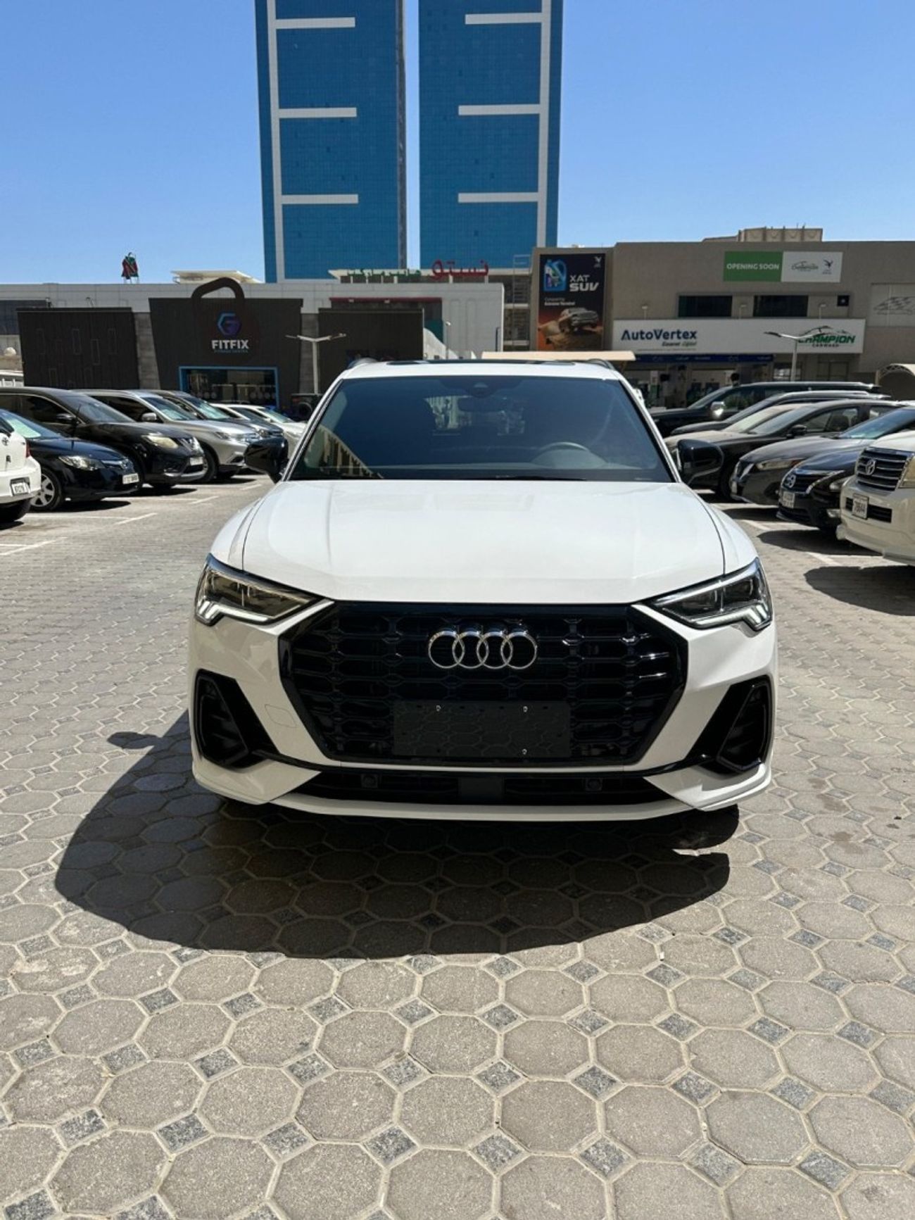 أودي Q3 Sportback 40 TFSI S Line 2.0L FWD