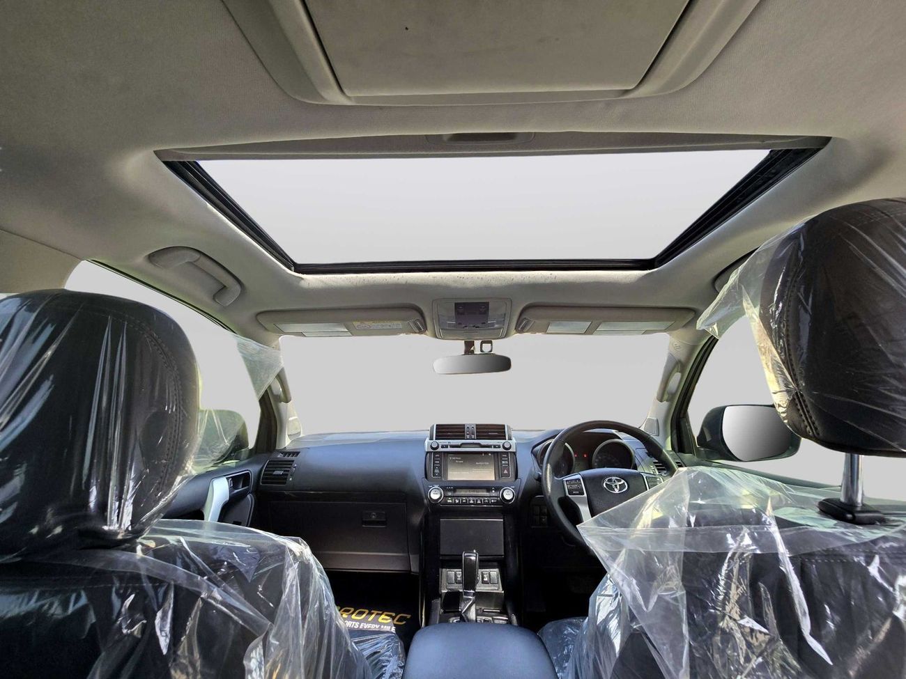 تويوتا برادو 4x4 Diesel 2.8l Right Hand Drive (Export only)