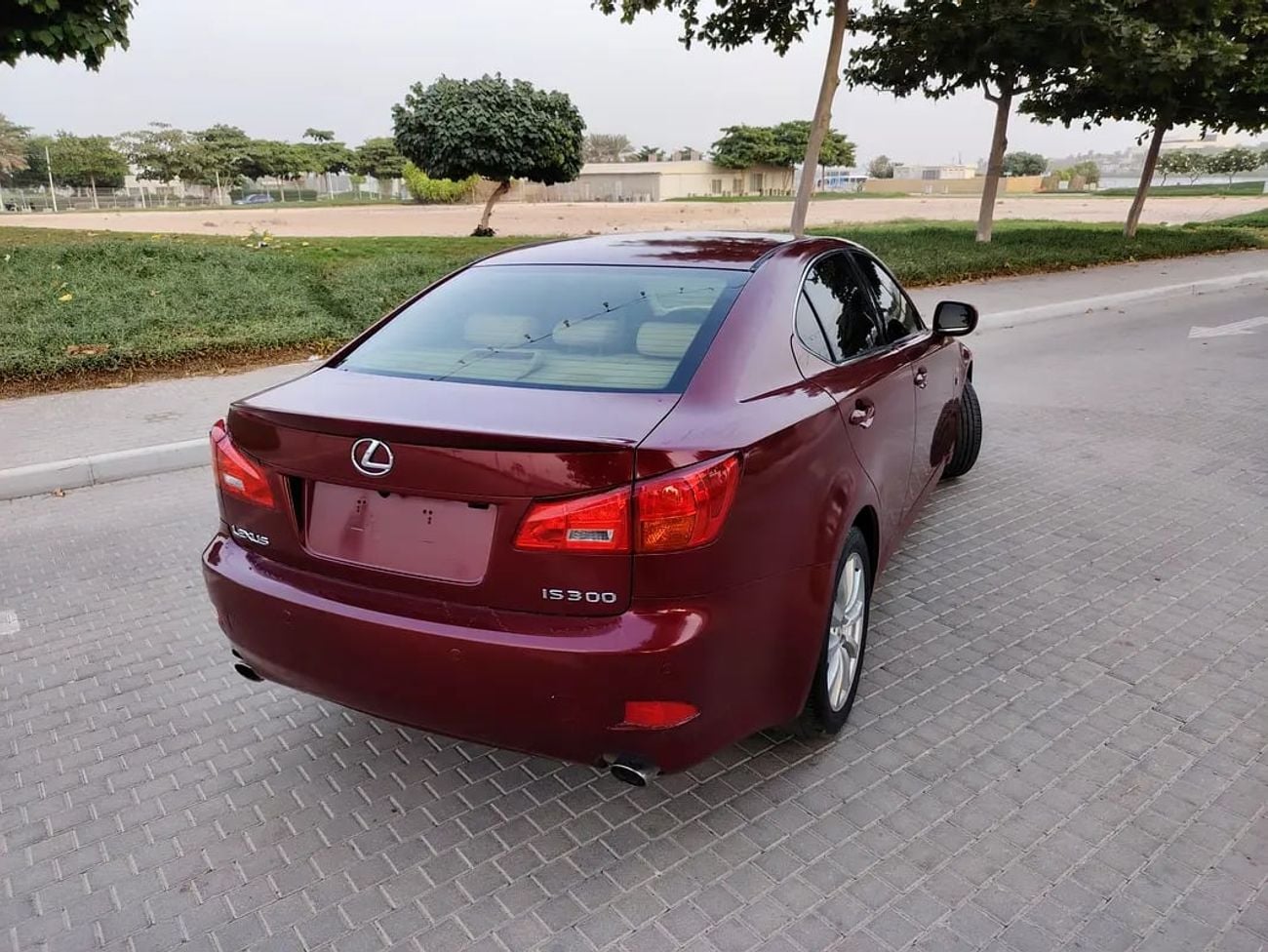 لكزس IS 250 PREMIER