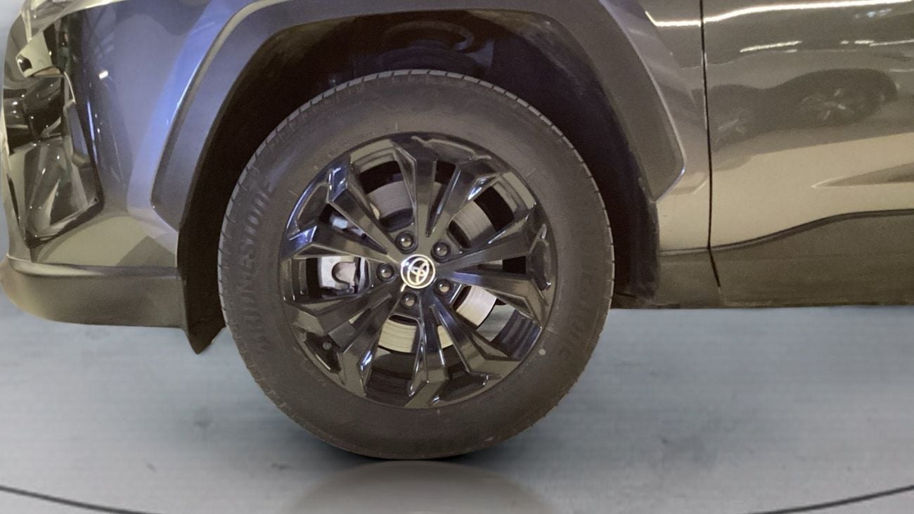Toyota RAV4 VXR HEV 2.5 VXR HYBRID 4WD E-CVT | Guaranteed Warranty | 0 Down Payment
