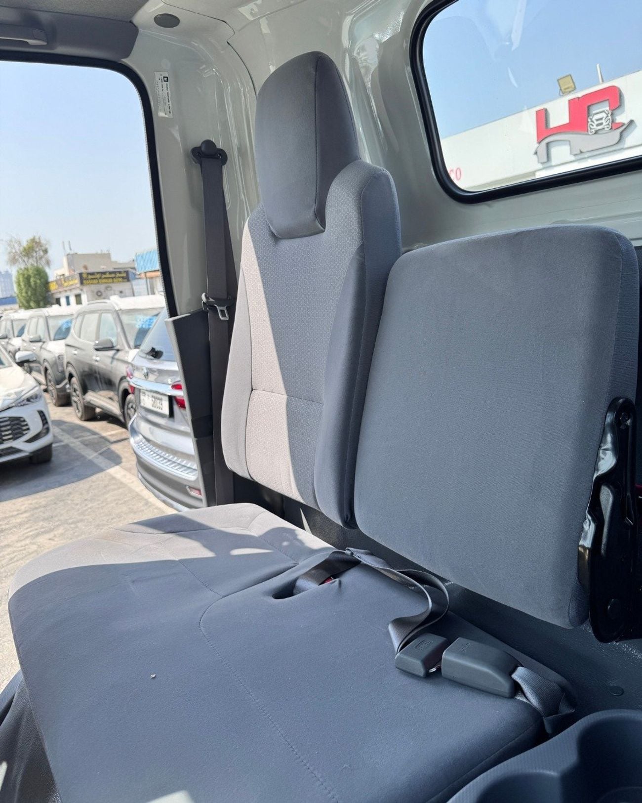 إيسوزو NPR NPR Truck cab chassis 4X2 , 4570 cc disel MYY-5T 5- speed